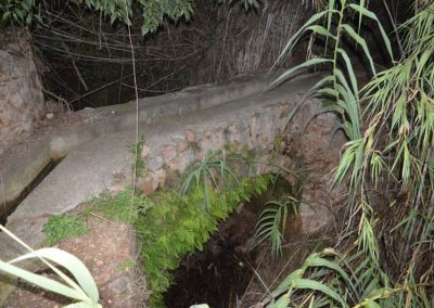 Acueducto de la Hoya o Arcada de la acequia de Aldara